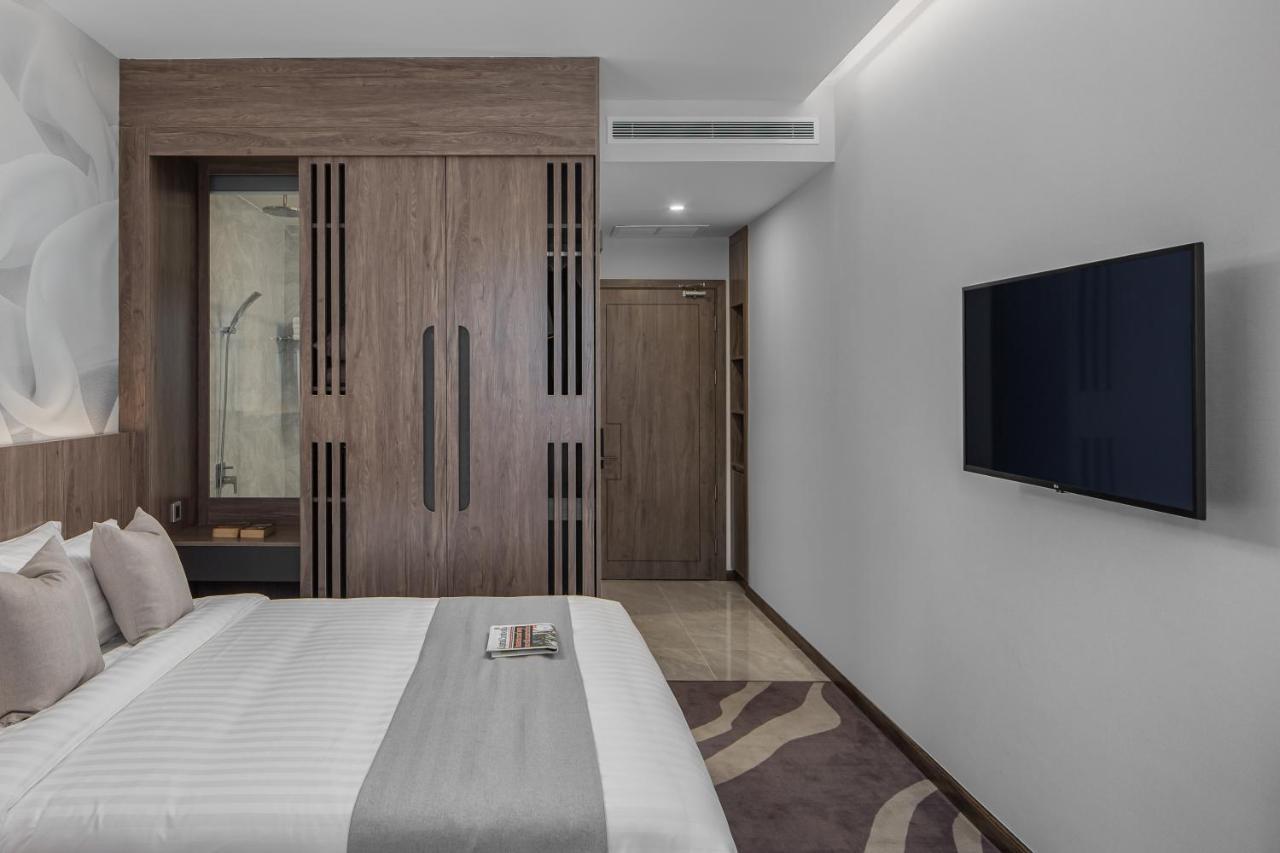 Sensory Park Urban Hotel Phnom Penh Exterior photo
